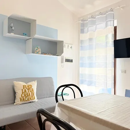 N318 - Numana, Comodo Bilocale Con Posto Auto Riservato Apartament